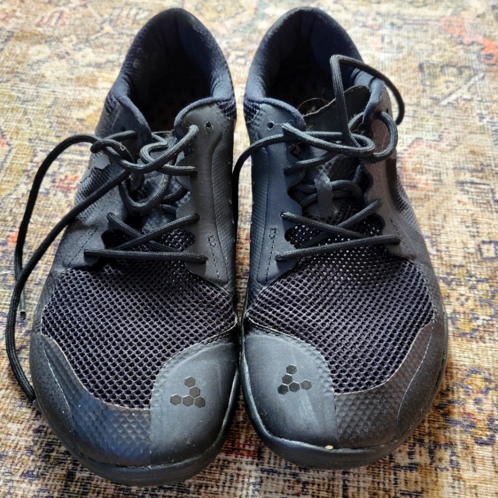 EUC Vivobarefoot Primus Lite III Obsidian Black Leather Barefoot Shoes, 42